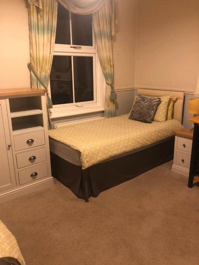 Netley Guest House ファーンバラ エクステリア 写真