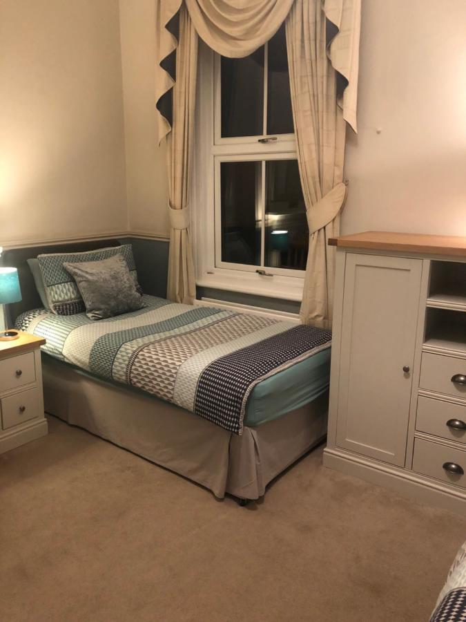 Netley Guest House ファーンバラ エクステリア 写真
